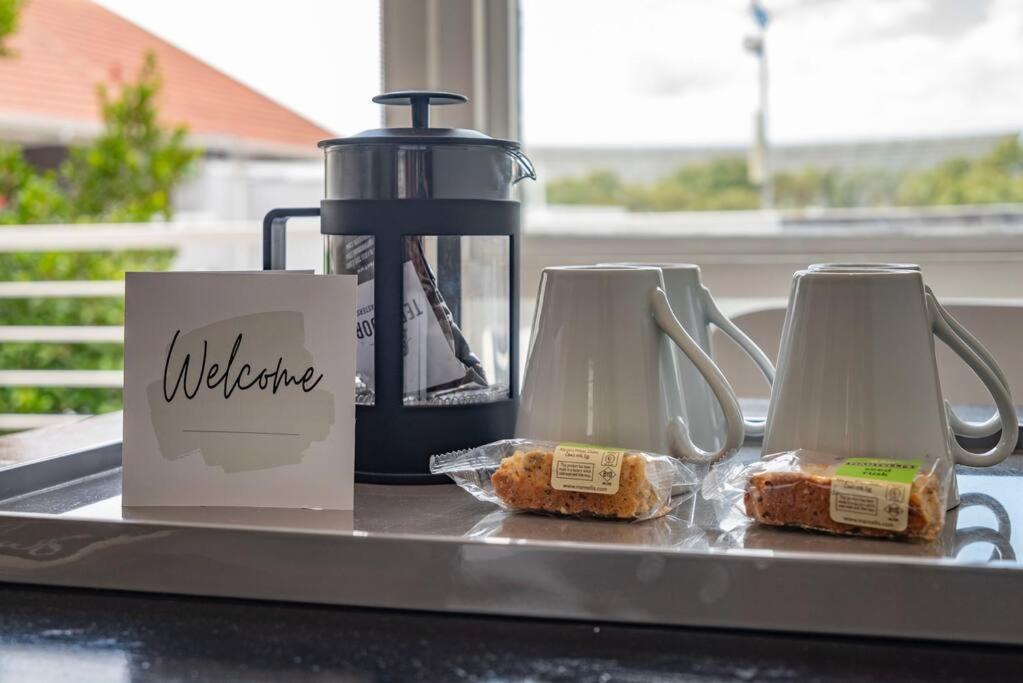 Point Living With Stadium View Le Cap